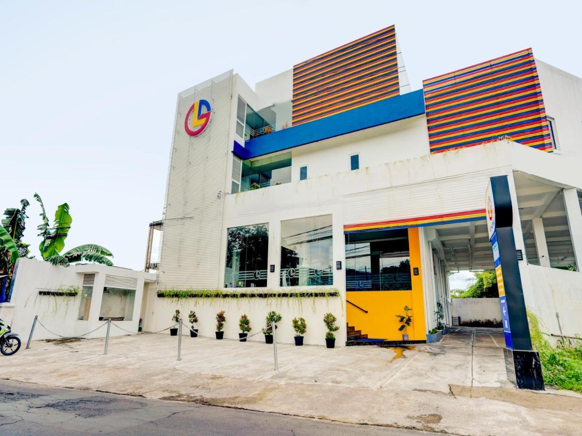 Lg Hotel Jembel מראה חיצוני תמונה
