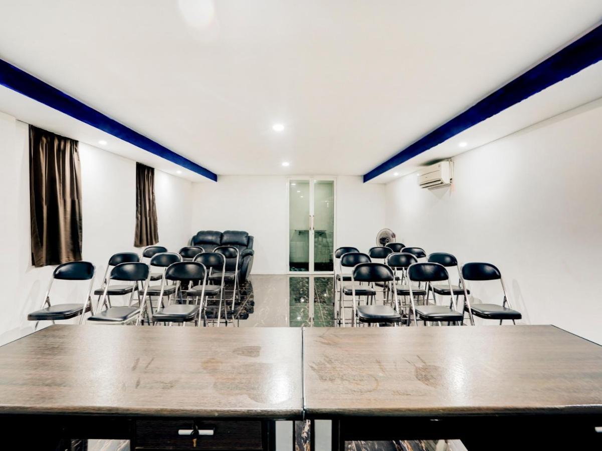 Lg Hotel Jembel מראה חיצוני תמונה